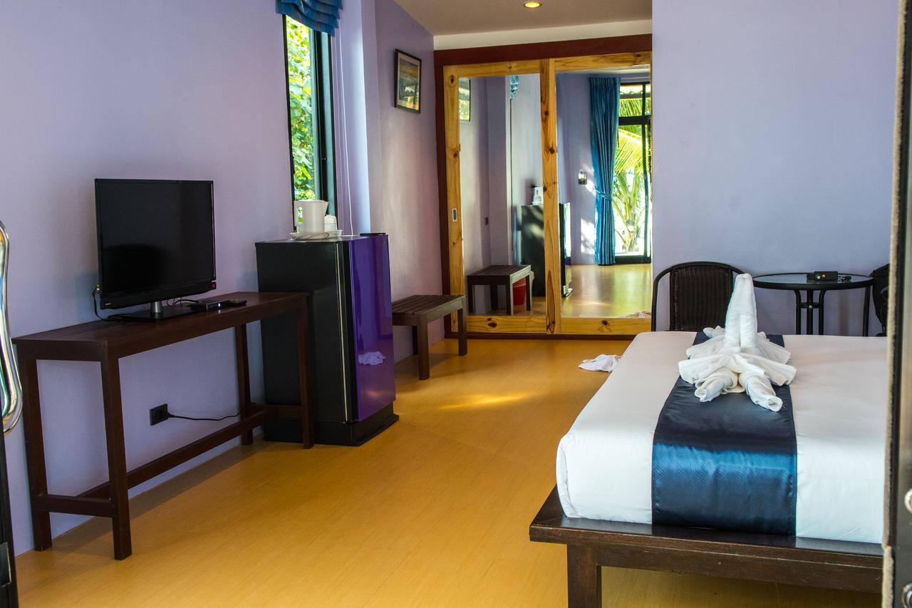 Sea Stone Hotel ナコーンシータンマラート 部屋 写真