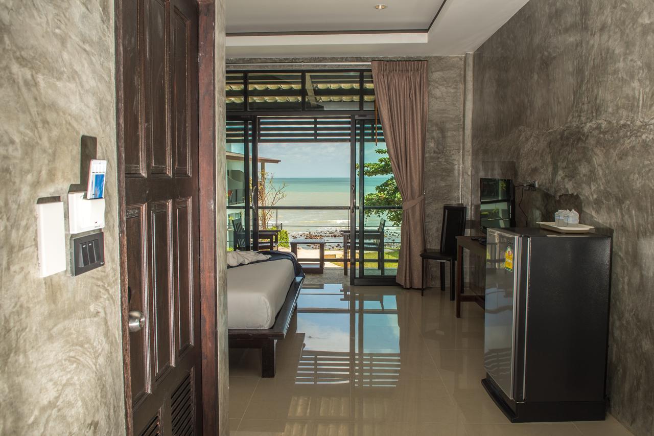 Sea Stone Hotel ナコーンシータンマラート 部屋 写真